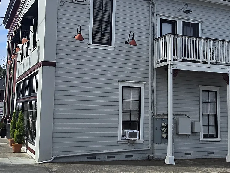 9591 Main St #1 — Photo 2