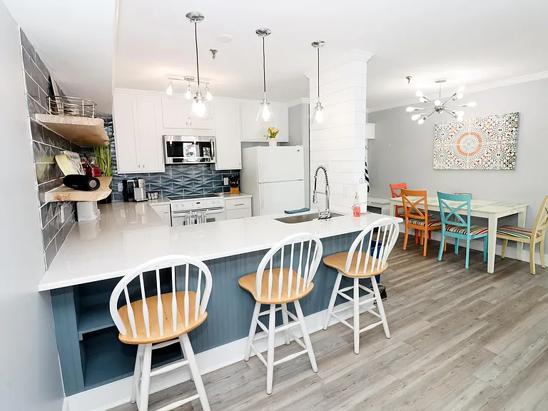 111 Florida Ave #2 — Photo 4