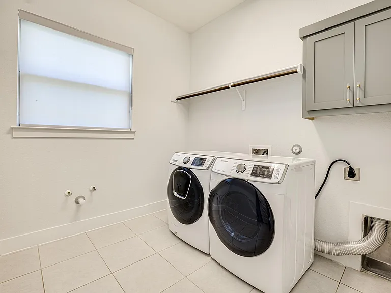 523 Baldovino Skyway — Photo 19