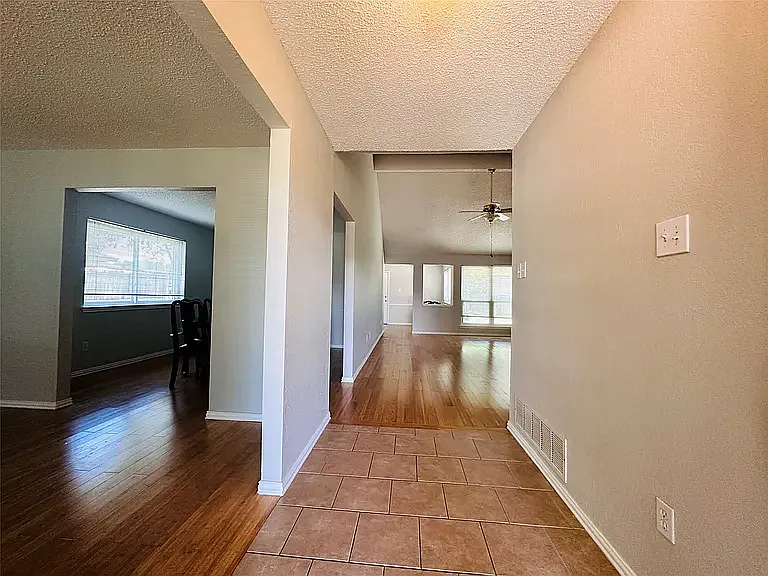 3117 Kingswood Dr — Photo 31