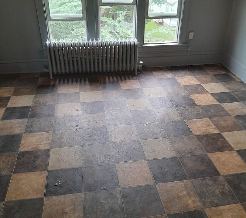 1st image of 220 5th Ave SW #3