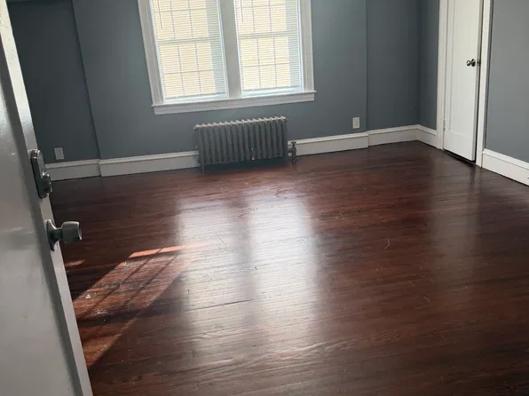 (undisclosed Address), Hempstead, NY 11550
