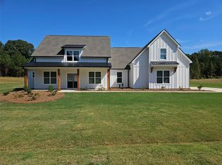120 Tuscany Dr, Mansfield, GA 30055