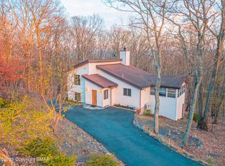 171 Summerton Cir, East Stroudsburg, PA