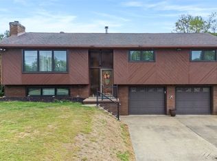 109 Sunset Ln, Aliquippa, PA 15001