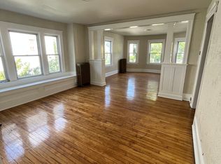 40 Hitchcock Rd APT 1, Worcester, MA 01603