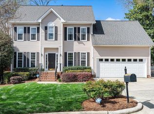 102 Ferncrest Ct, Cary, NC 27519