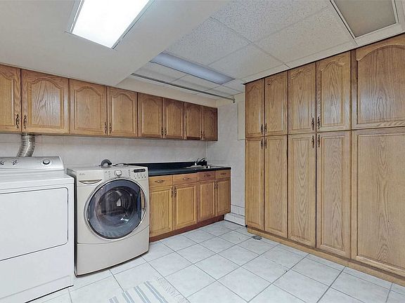 2nd image of 350 Sunset Beach Rd