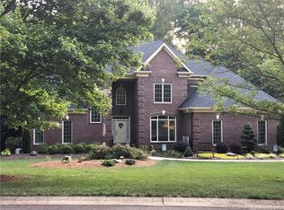 12511 Shelter Cove Ln, Charlotte, NC 28216