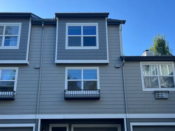 714 SE Fairwinds Loop, Vancouver, WA 98661