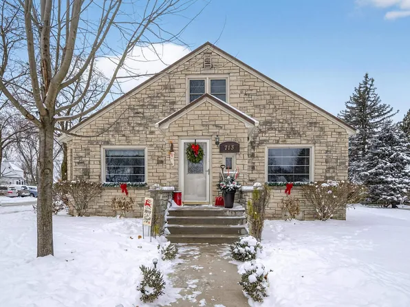 713 Nassau St, New London, WI 54961