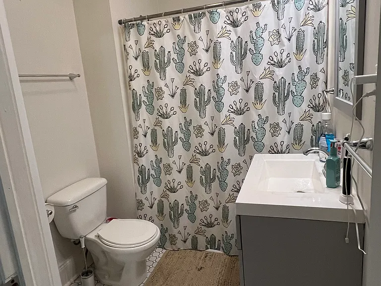 1008 Kenilworth Ave #2 — Photo 4