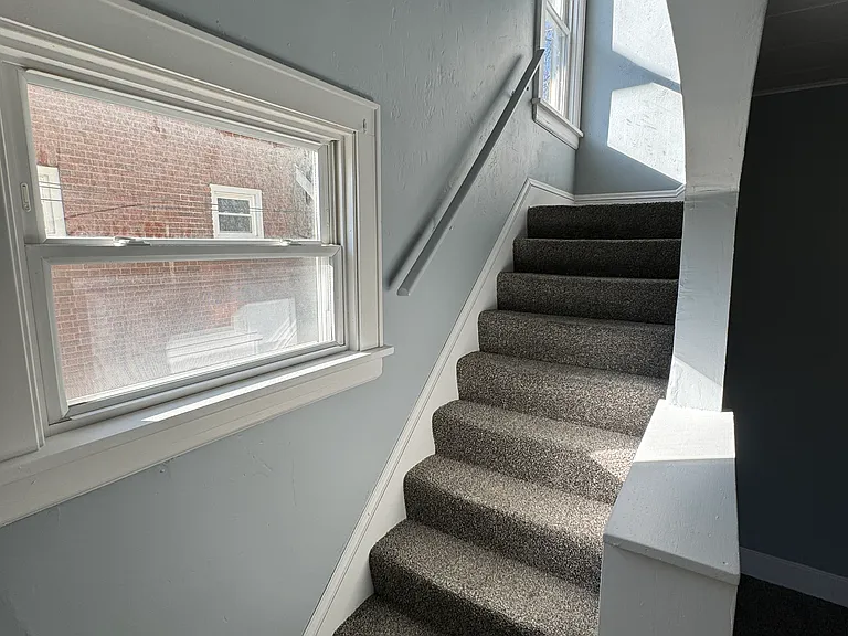 1056 Burkhardt Ave — Photo 12