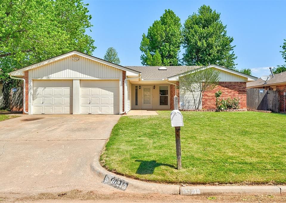 1st image of 10213 Dover Dr