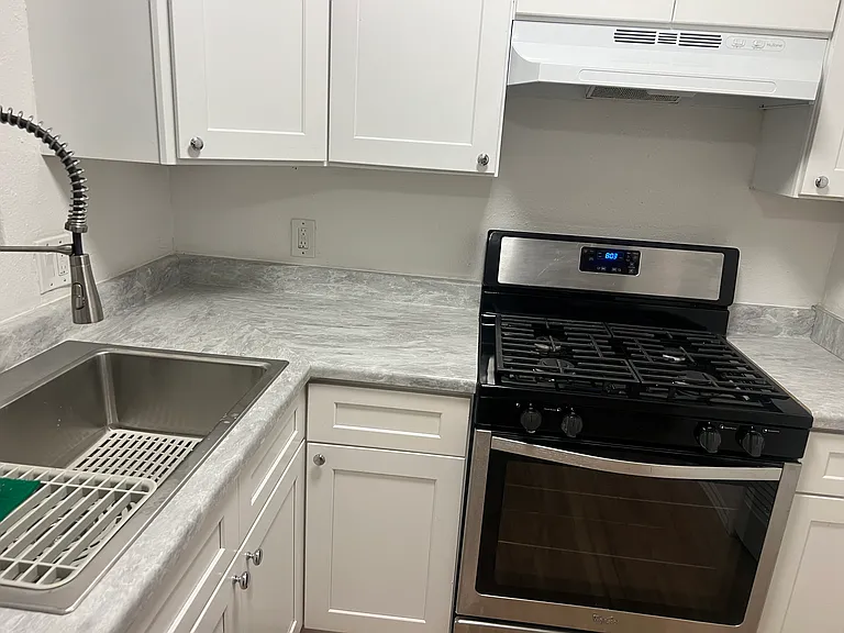 11217 Wright Rd #B — Photo 36