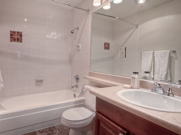 3rd image of 110 149th Ave NE APT C