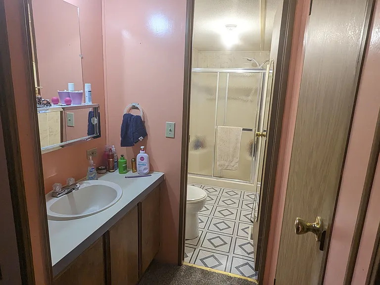 Oakridge Estates — Photo 13