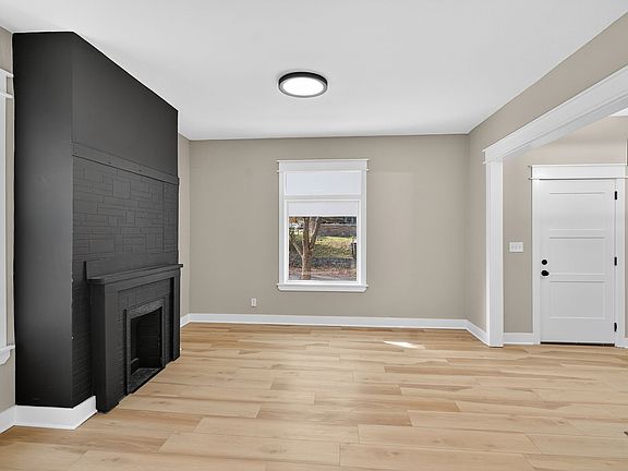 5th image of 2411 Park Ave