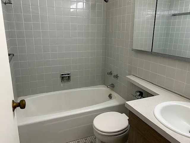 3550 N Lake Shore Dr #1625 — Photo 8