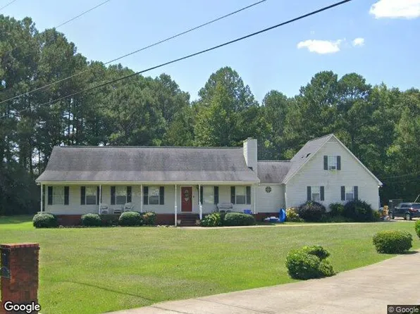 99 Mountain Creek Dr, Gadsden, AL 35901