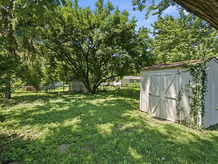 7138 Craig St — Photo 13