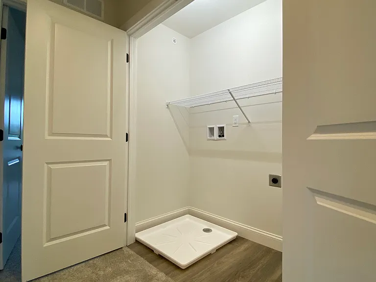 laundry hookup on second floor