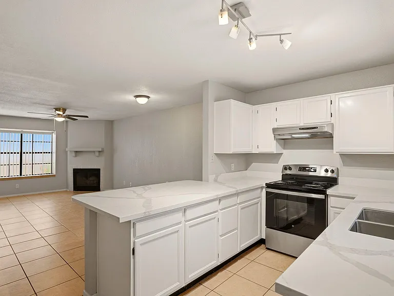 921 W University Dr #1231 — Photo 15