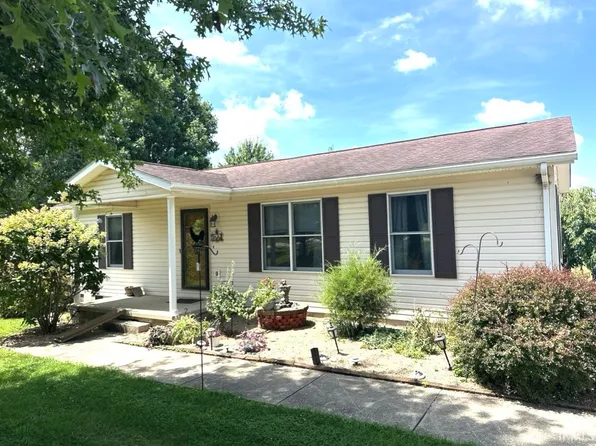 911 Cassidy Ln, Mitchell, IN 47446