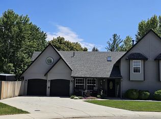 1122 N Roper Pl, Meridian, ID 83642