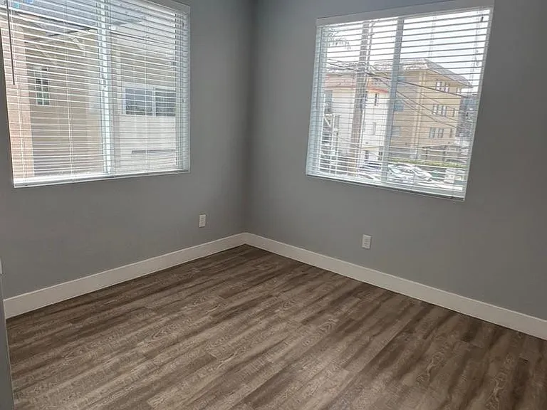 4055 Brant St #B — Photo 3