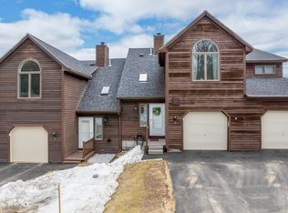 52 Top Hill Rd #52, Naples, ME 04055