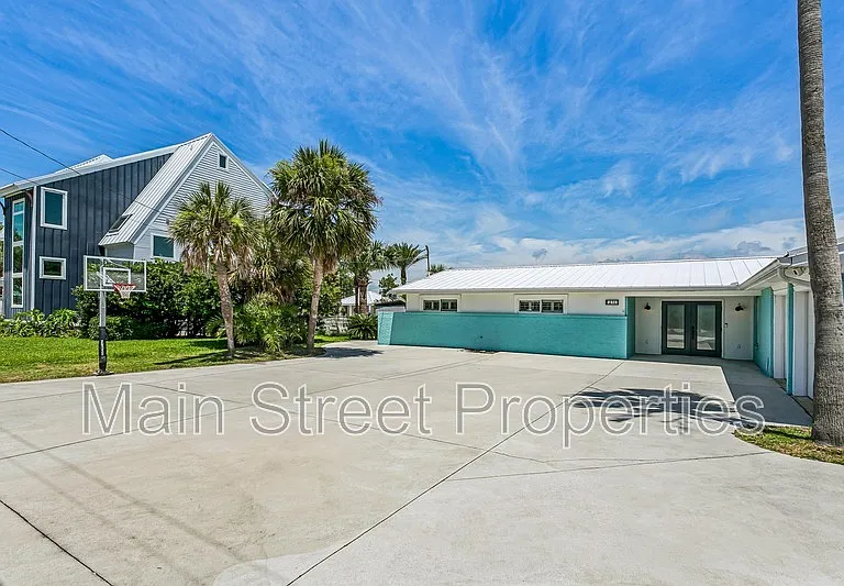 231 Sabine Dr — Photo 16