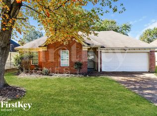 5967 Cottage Hill Dr, Millington, TN 38053