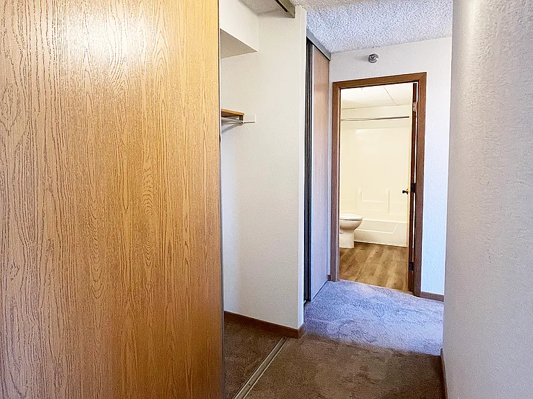 Cherry Ridge Apartments — Photo 16