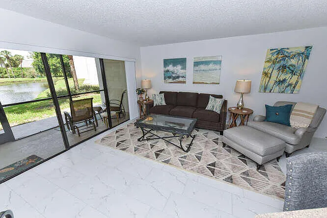 1605 S US Highway 1 #B105 — Photo 5