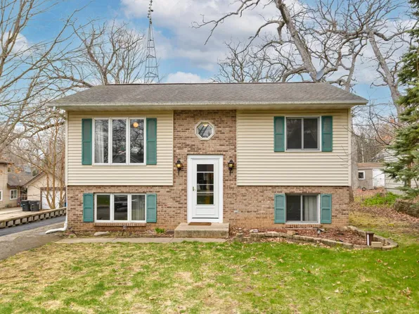 N9189 Hickory STREET, East Troy, WI 53120