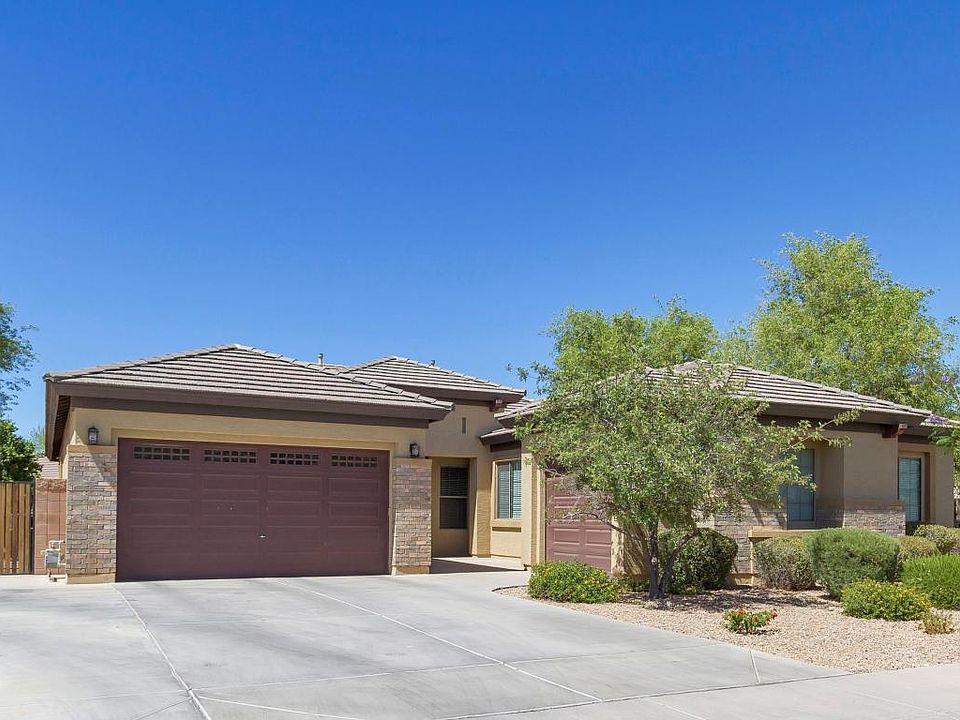 1st image of 680 E Benrich Ct
