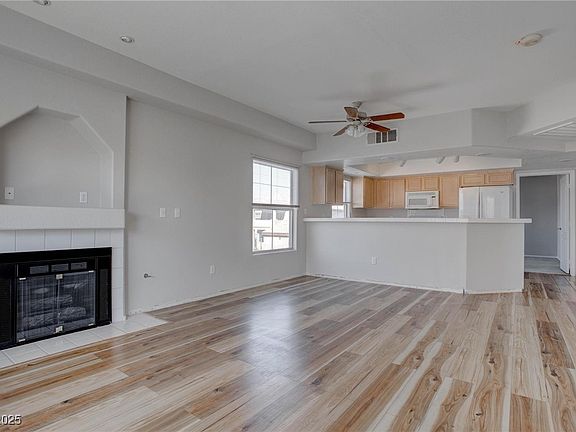 4th image of 3604 Lisandro St Unit 204
