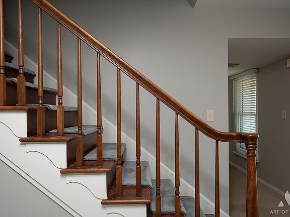 3rd image of 1415 Churchill Rd