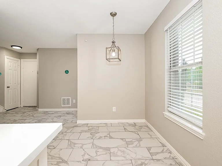 1506 Rancho Dr — Photo 7