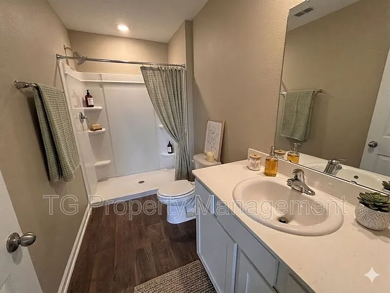 903 Rivertree Pl — Photo 18