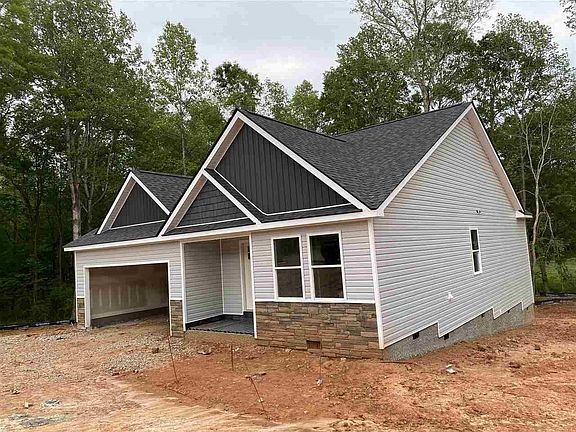 3rd image of 131 Sunnydale Cir