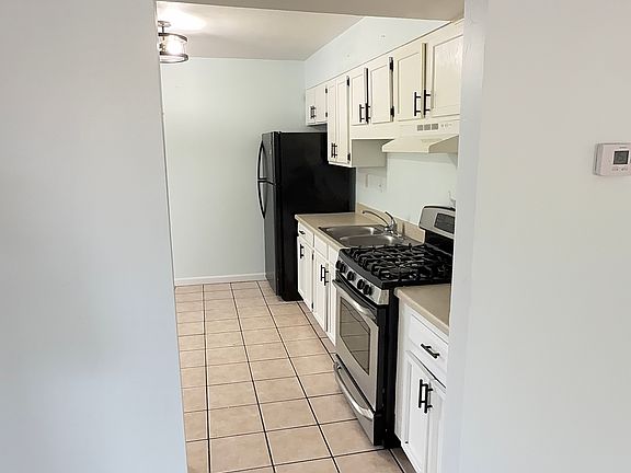 2nd image of 229 W Lester St #229