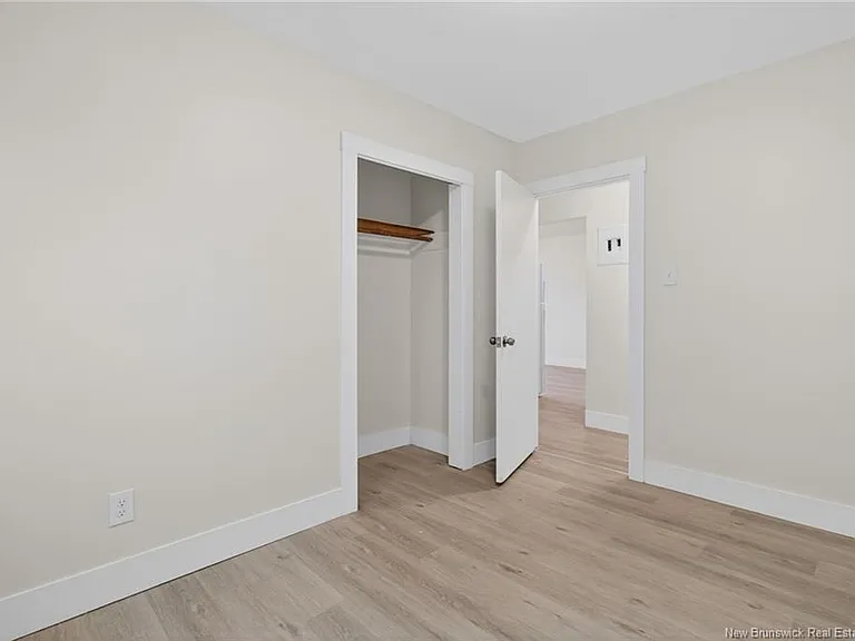 235 Reade St #4 — Photo 12