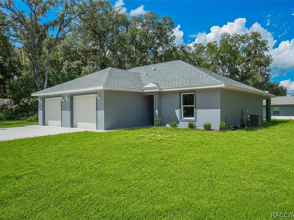 9227 E Royal Palm Dr