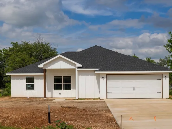 3308 1st St, Brownwood, TX 76801