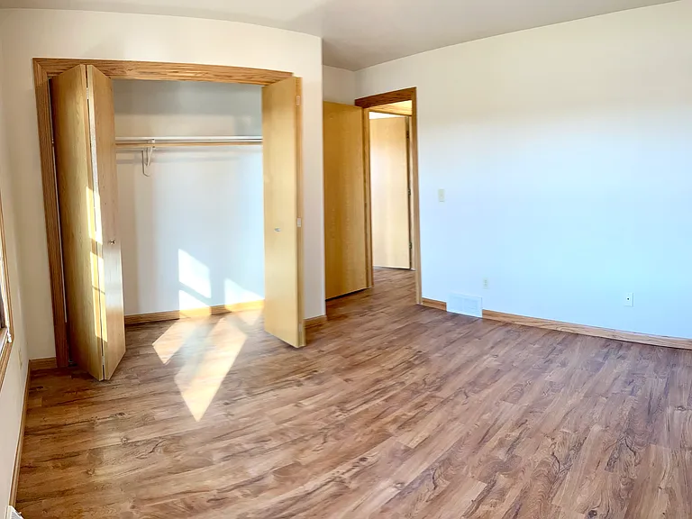 1514 Utah St — Photo 11