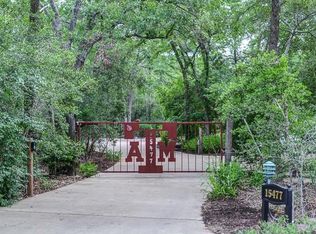 15477 Post Oak Bnd, College Station, TX 77845