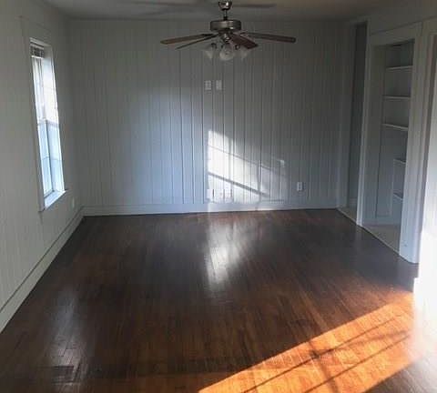 2nd image of 509 Rogers St