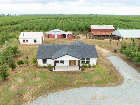 1342 Hickman Rd, Hickman, CA 95323